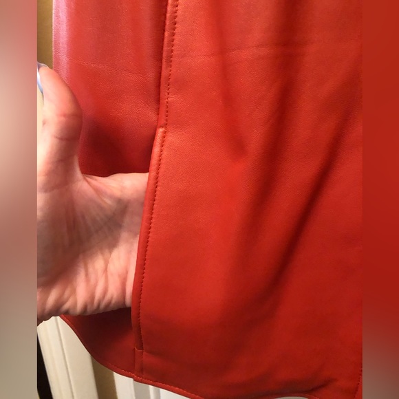 Genuine leather vest w/faux fur collar by Terry Lewis - Picture 3 of 5